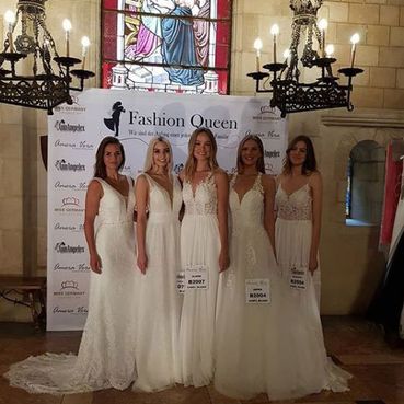Braut- und Abendmode Boev in Offenburg, Miss Germany Collection 2020, 5 Models stehen zur Schau